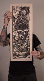 I Have To , fekete-fehér linómetszet mosómedvés motívummal, kézben tartva, 24x65 cm